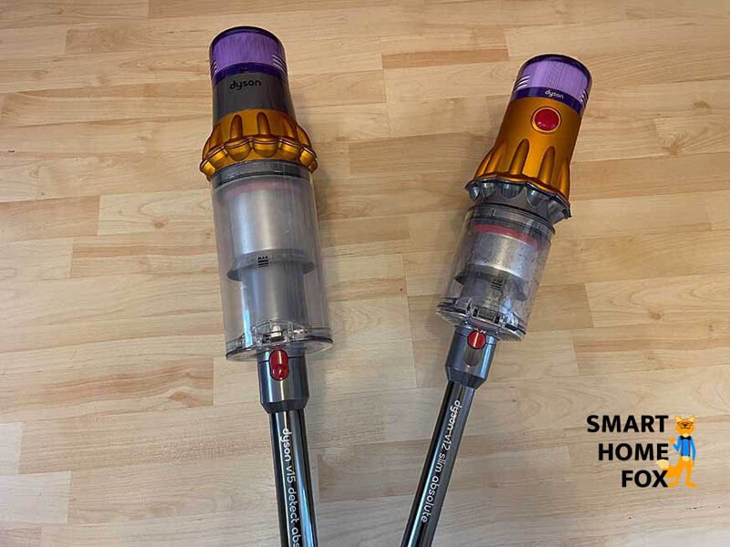 Die beiden Schmutzbehälter nebeneinander